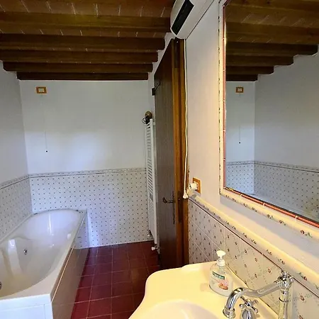Osteria Di Ramazzano Sleeps 6 Pool Air Con